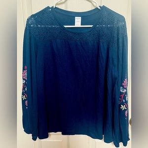 Arizona Co. Girls Navy Blue Flowy Long Sleeve Laced Top